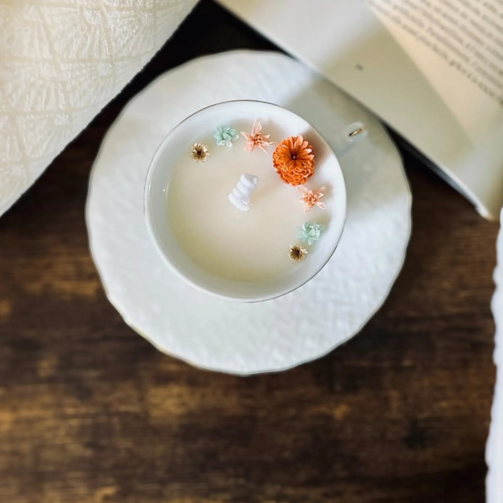 Bougie parfumée tasse blanche Tentation